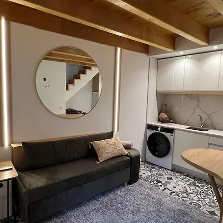 Center Path Apartman